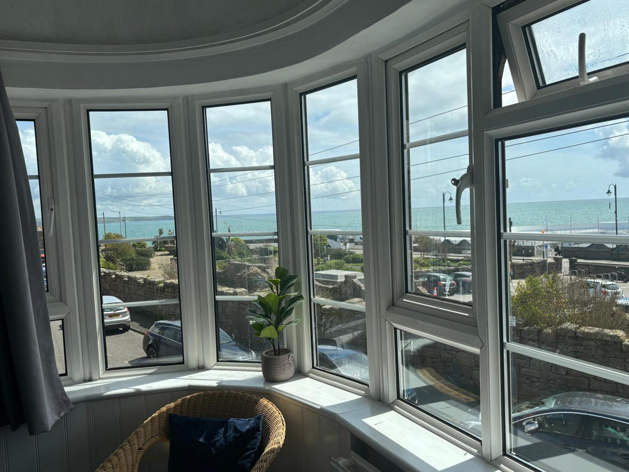 The Yacht Inn Penzance Exterior photo